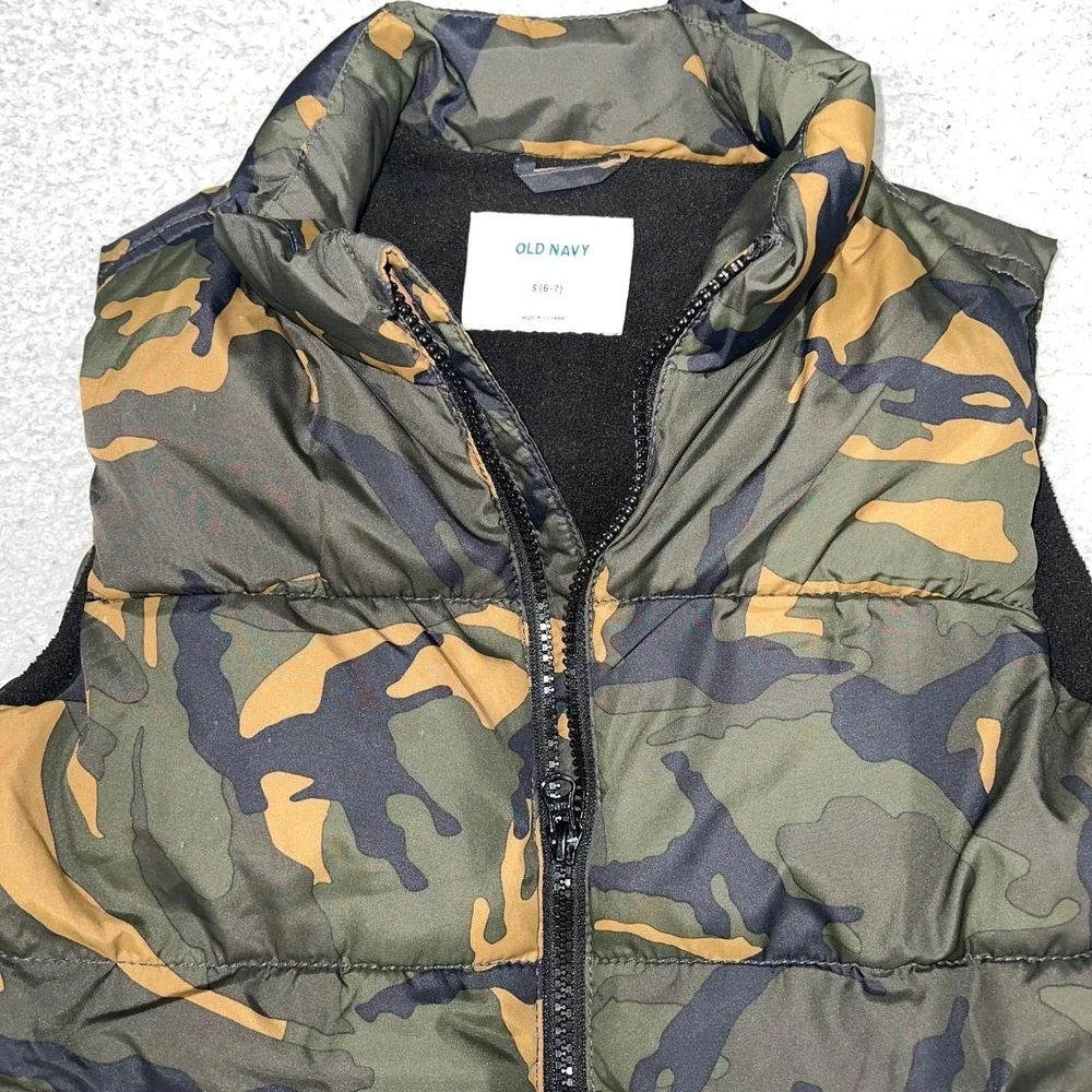 Old Navy Puffer Vest Youth Sz S (6-7) Green Brown Camo Quilted Zip Up Sleeveless